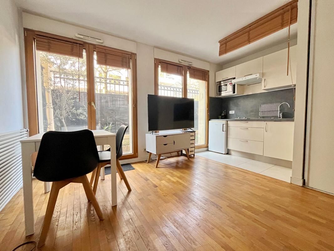 LEVALLOIS-PERRET Studio avec terrasse 4