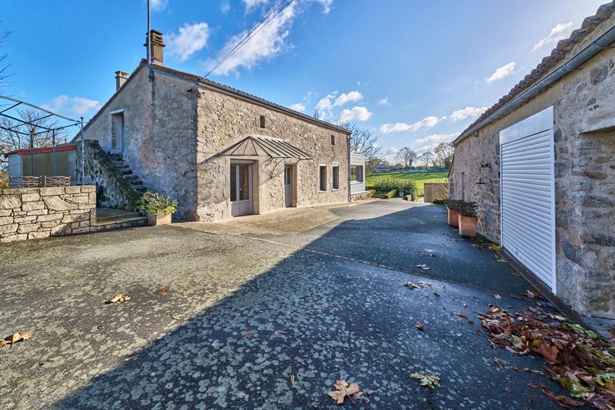 LA VERRIE Maison La Verrie 6 pièces 189 m2 2