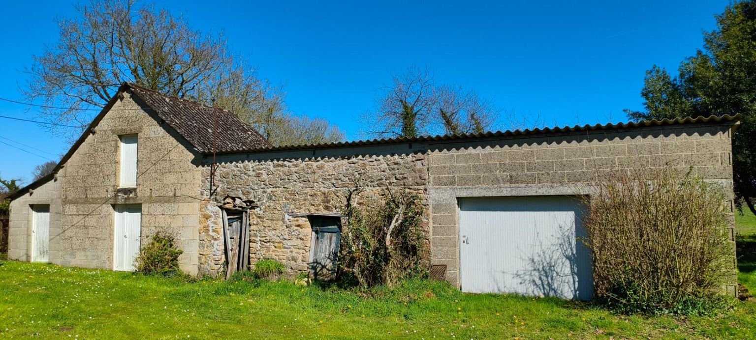 LOUDEAC Exclusivité!! Côtes d'Armor. 22210 Plémet, Maison en pierres, 2 chambres, dépendances, garage et terrain 4