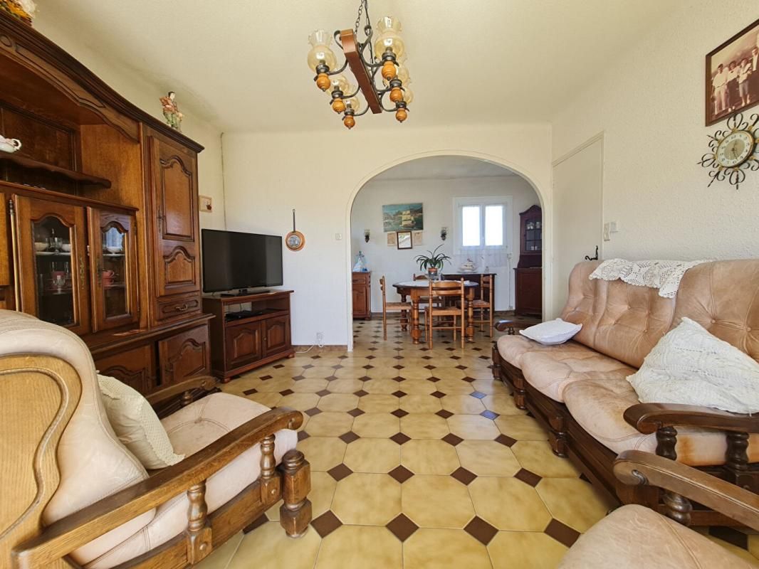 SAINT-MARTIN-DE-VALGALGUES Maison 3 chambres - Garage 40 m² -Terrain 455 m² -Proche centre village 4
