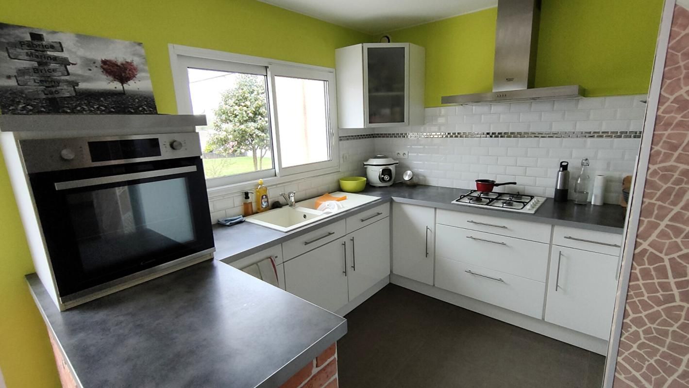 LES LANDES-GENUSSON Maison Les Landes Genusson 6 pièces 138 m2 4