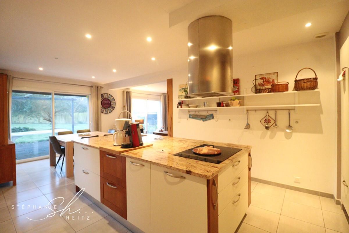 LANMEUR Maison Lanmeur 5 pièce(s) 150 m2 4