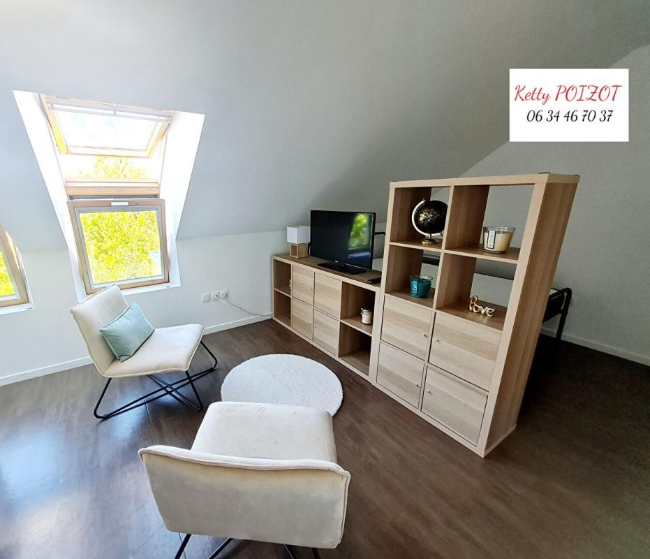 NANTES Bel Appartement Meublé - Nantes 26.85 m2 entièrement meublé avec terrasse et place de parking 1