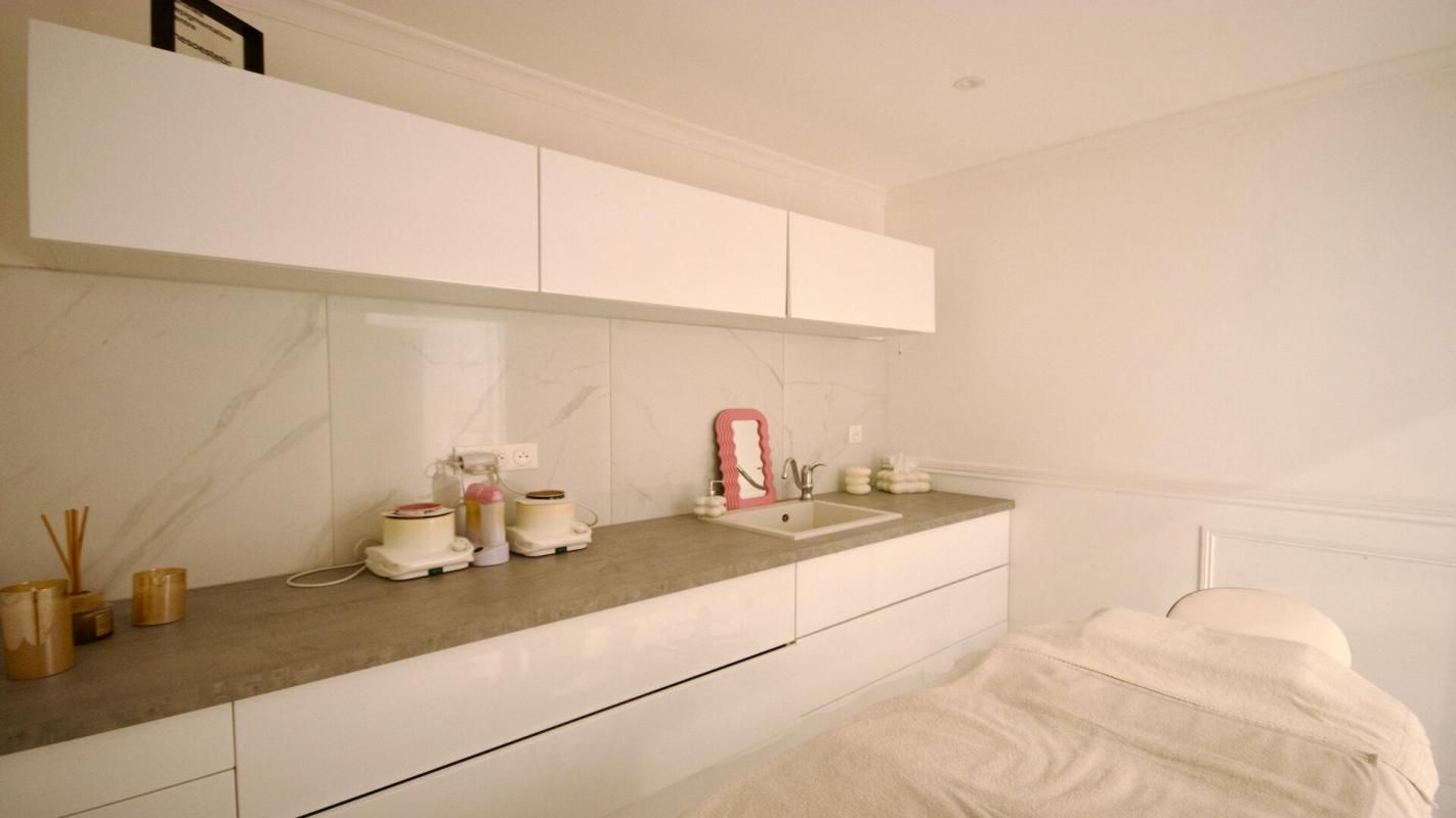 CHATELAILLON-PLAGE Local commercial Chatelaillon Plage 4 pièce(s) 52 m2 4