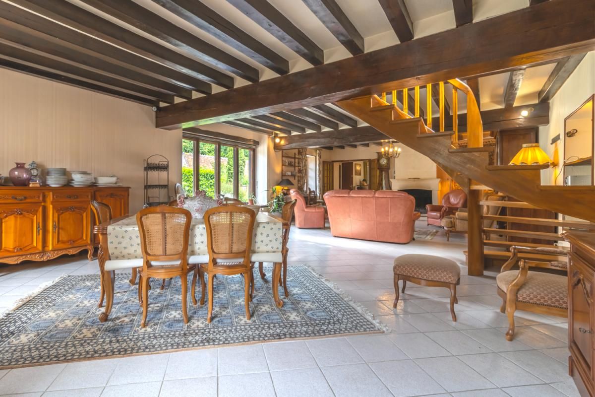 CHABRIS Maison Chabris 10 pièce(s) 232 m2 4