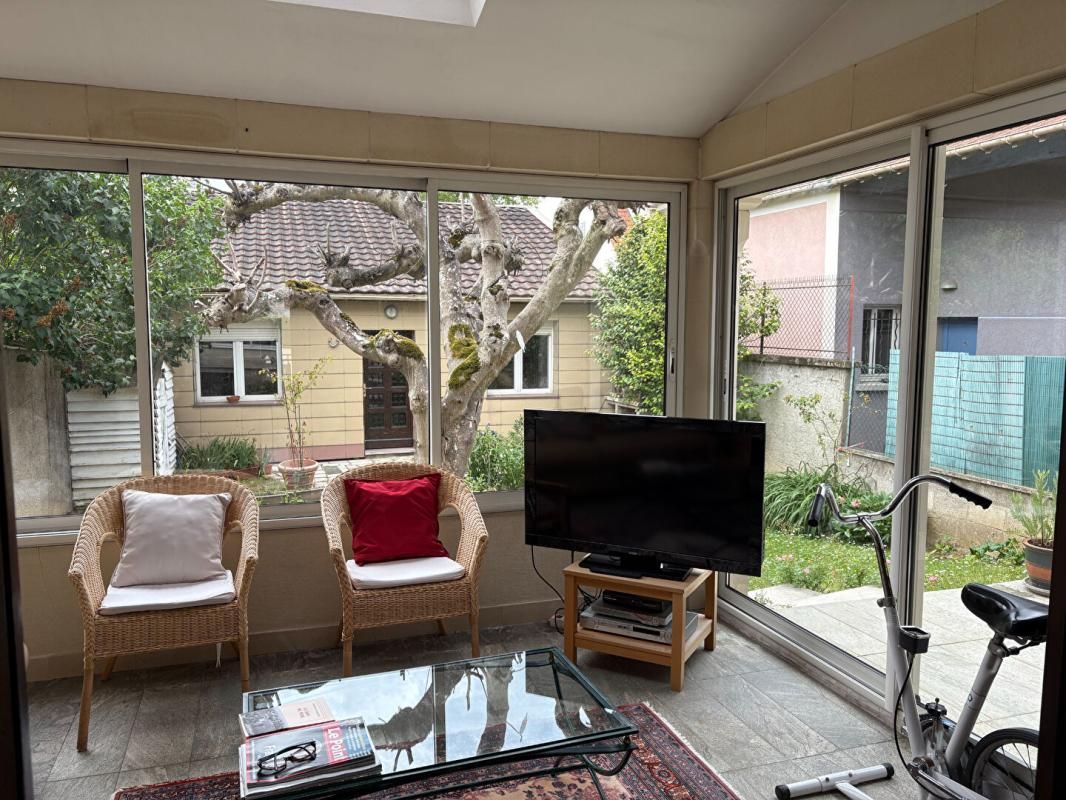 CLAMART Maison familiale de 173 m2 et 4 chambres + annexe de 38m2 2