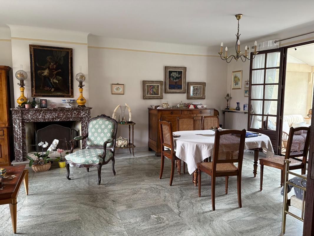 CLAMART Maison familiale de 173 m2 et 4 chambres + annexe de 38m2 3