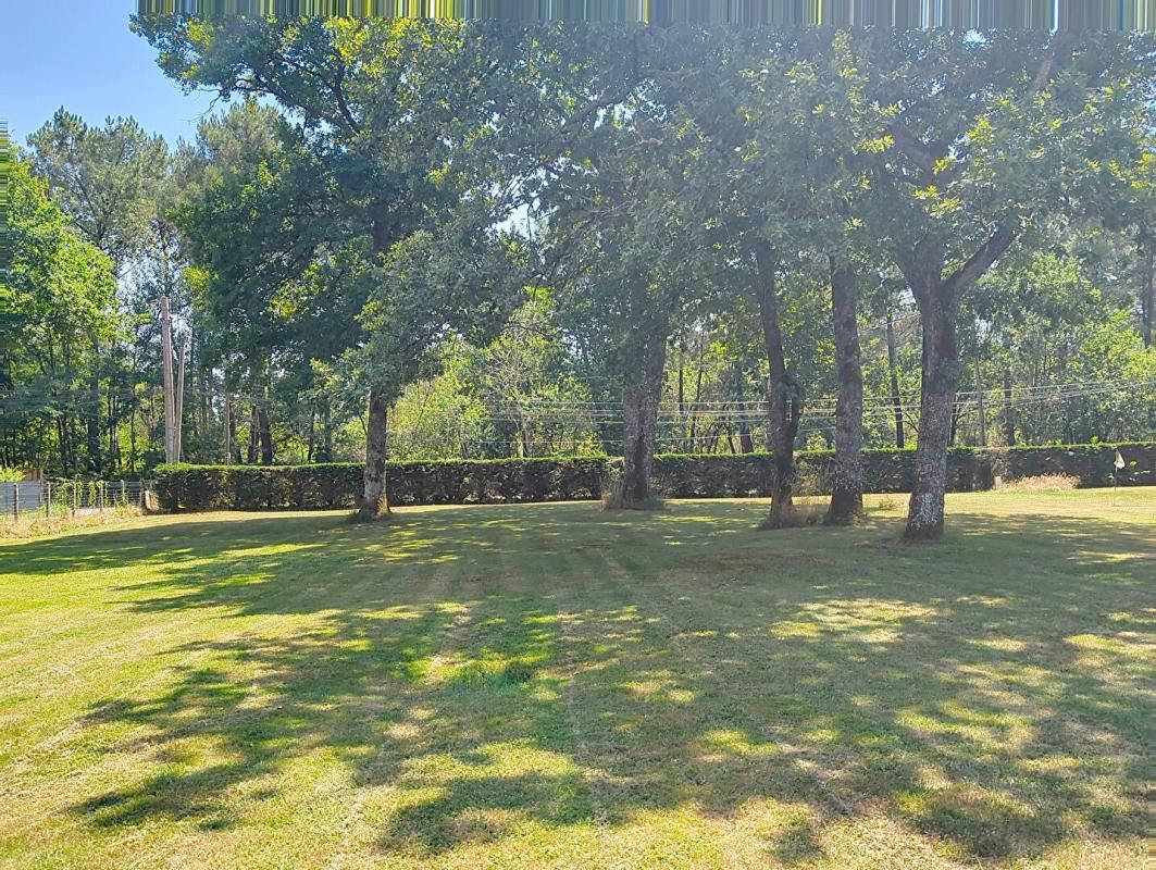 Terrain Saint Jean D Illac 1348m2