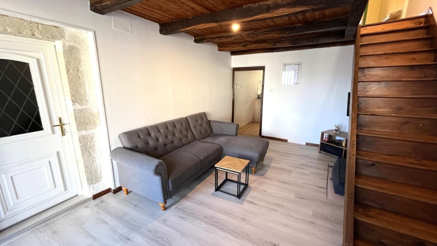 VOSBLES Maison de village rénovée, à deux pas de la rivière de la Valouse - Jura 3