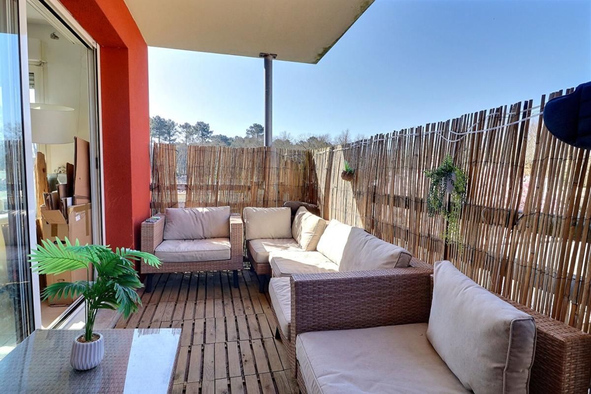 CASTELNAU-DE-MEDOC Appartement  avec extérieur 1