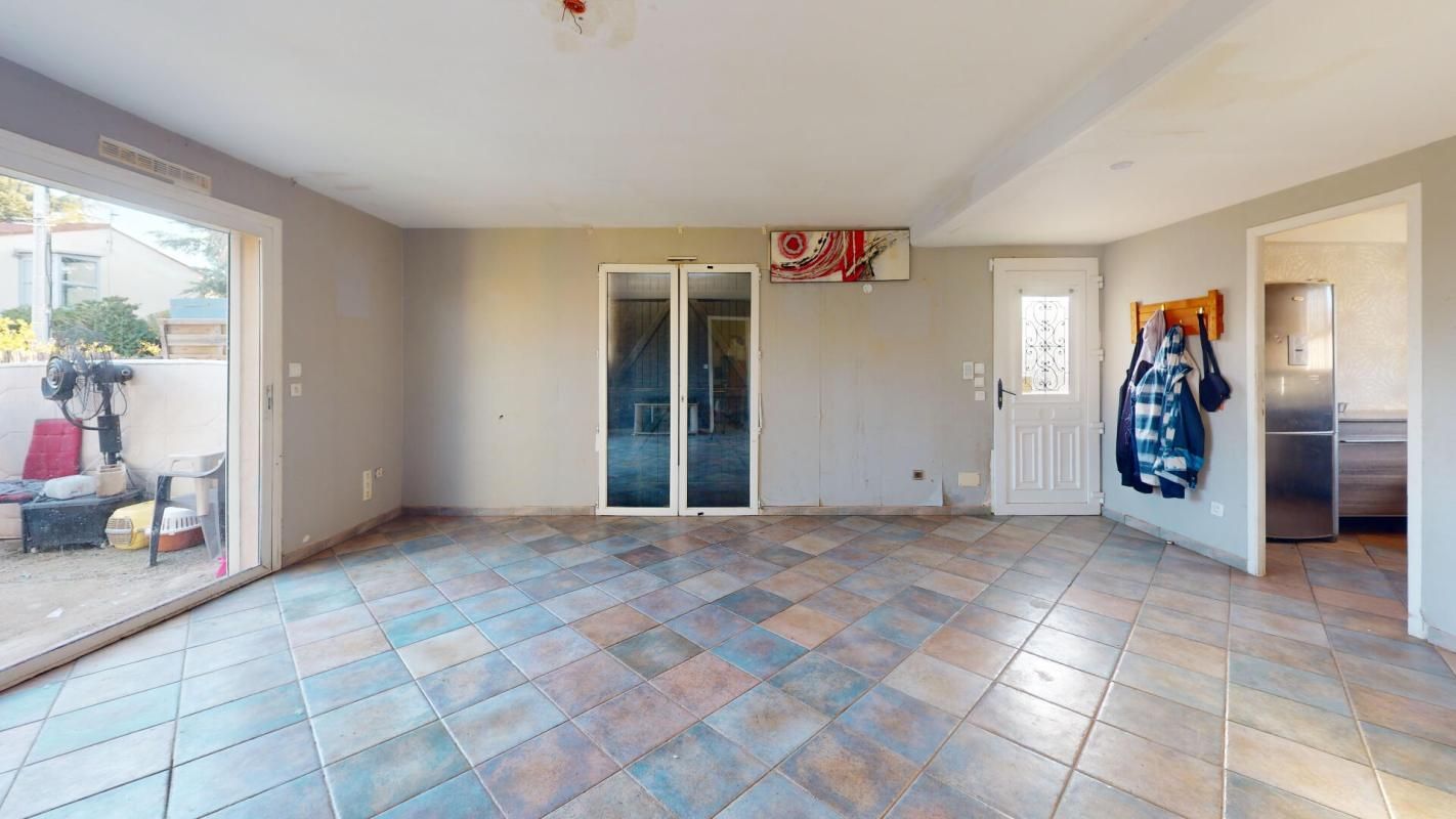 ESPIRA-DE-L'AGLY Espira grand  T3 en RDC avec extérieur 4