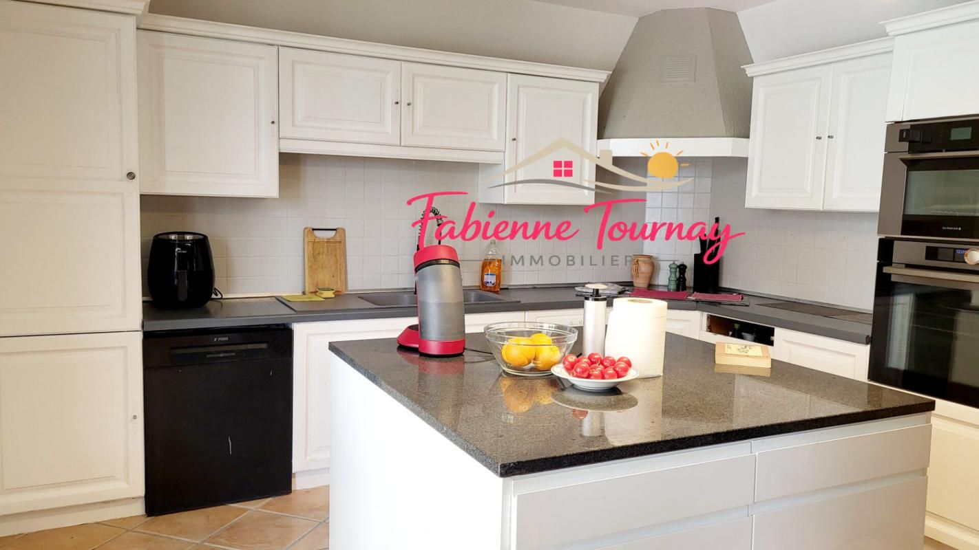 SAINT-ALEXANDRE Maison de village en pierre, avec vue, 4 chambres, piscine chauffée 4