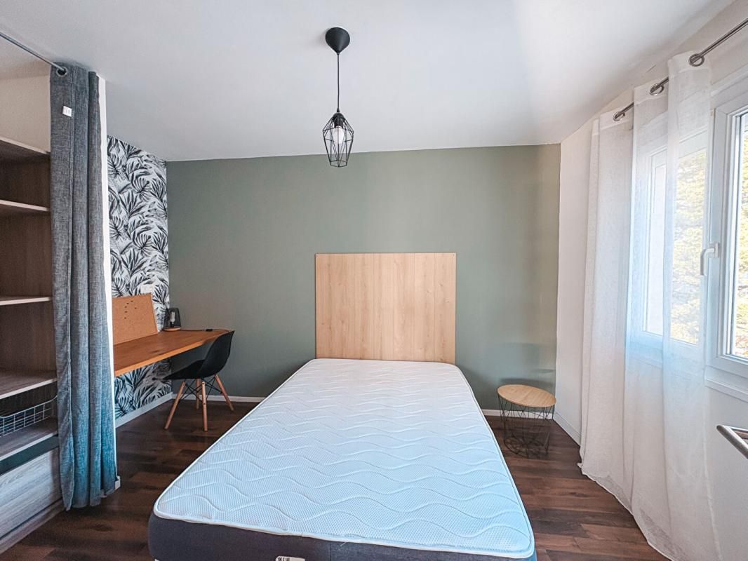 NANTES Appartement 4 chambres - terrasse et parking - Nantes Barberie 3