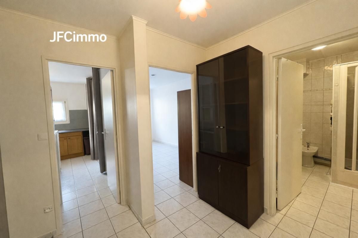 NEUILLY-SUR-MARNE Appartement Neuilly Sur Marne 2 pièce(s) 46 m2 3