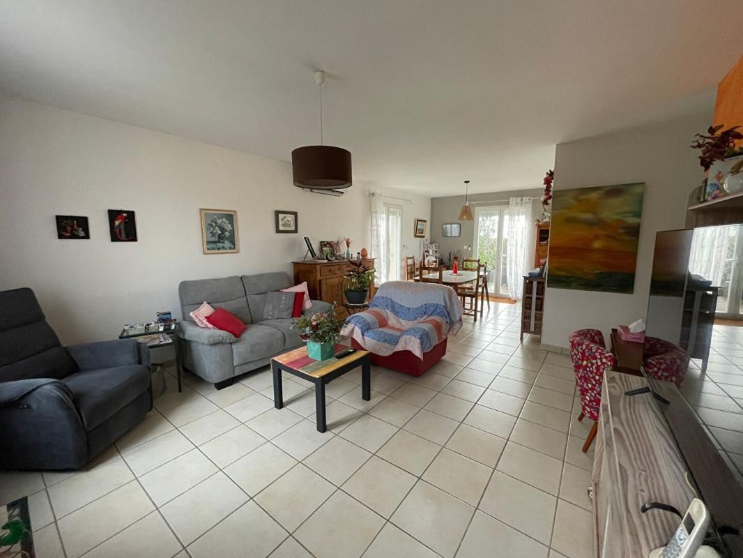 SEMUSSAC Maison Semussac 4 pièce(s) 80 m2 2