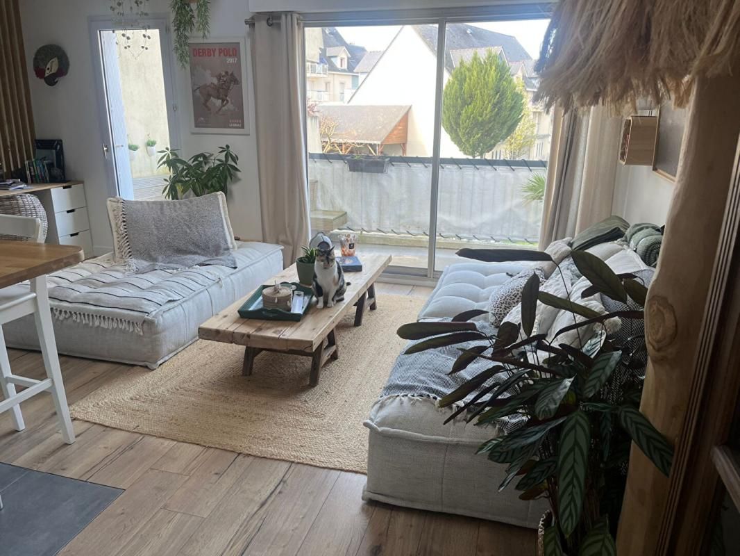 LE POULIGUEN LE POULIGUEN - GRAND T2 EN DUPLEX DE 67m2 PROCHE CENTRE - STATIONNEMENT - CAVE 3