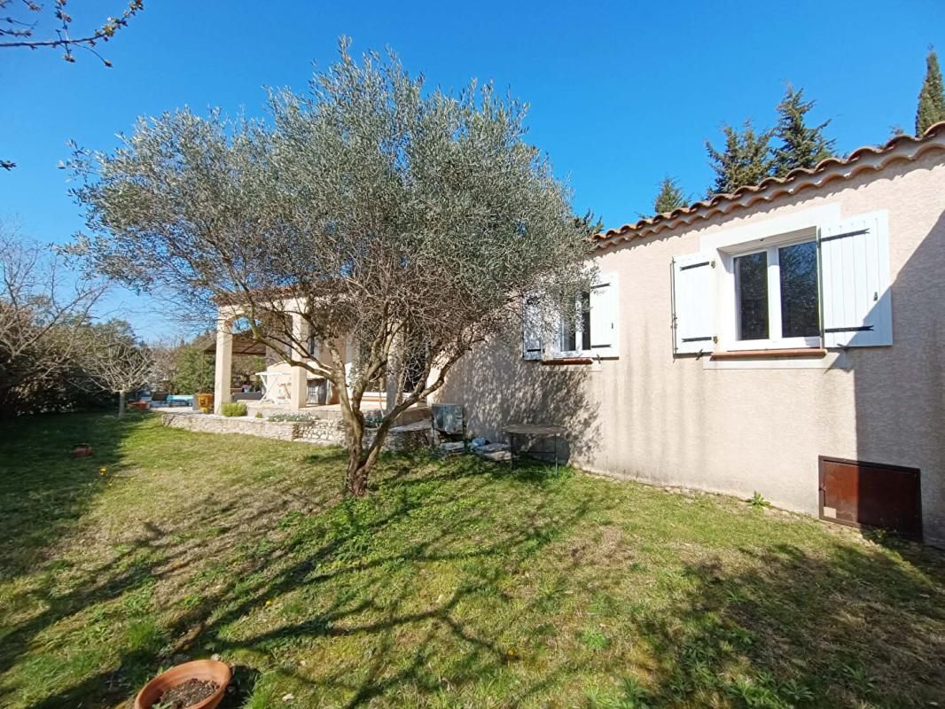 Villa Fontvieille 6 pièce(s) 125 m2 Belle parcelle et Piscine