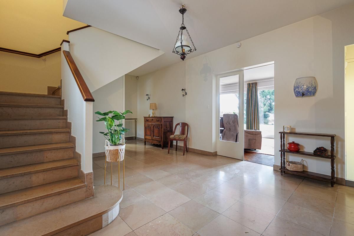 PEYREHORADE Maison d'architecte 6 chambres + appartement indépendant / Spa /Grand parc / Idéal Famille ou Investisseurs. Fort potentiel locatif 3