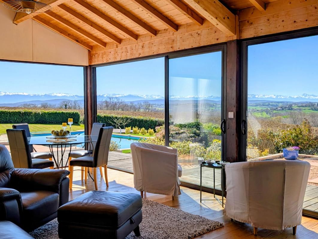 MONTOUSSIN Demeure de prestige 418 m2 avec 7 chambres, piscine, tennis sur 1 hectare 3