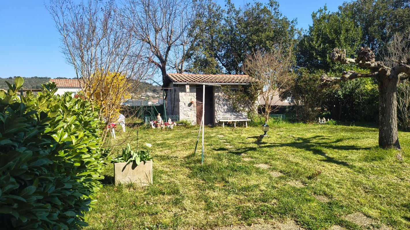 VALLON-PONT-D'ARC Maison de charme en pierre ? 90.9 M² CARREZ . Jardin, Mazet  en pierres et Forage privatif 4