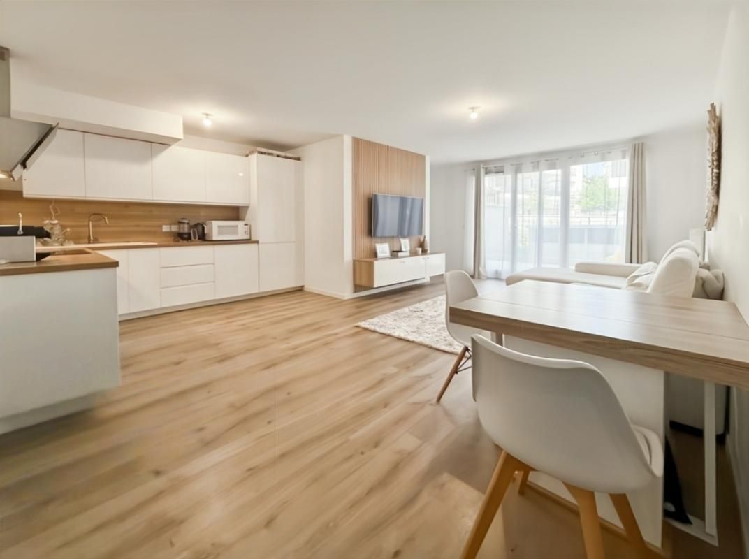 BROU-SUR-CHANTEREINE Appartement 3 pièces de 71 m2 avec jardin et 2 places de stationnement en sous-sol 2