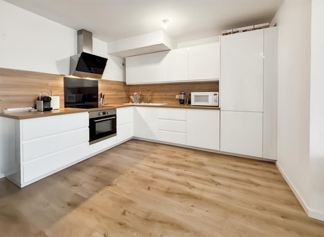 BROU-SUR-CHANTEREINE Appartement 3 pièces de 71 m2 avec jardin et 2 places de stationnement en sous-sol 3