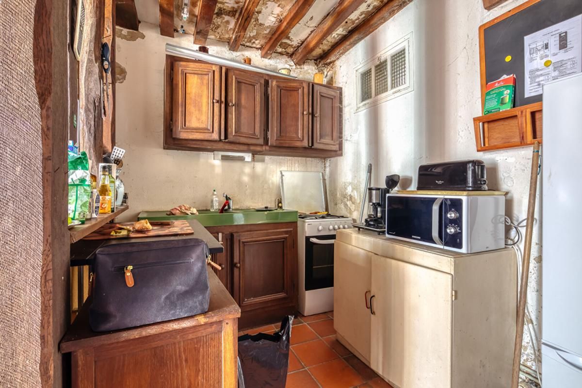 ETRETAT Etretat centre, au calme avec beau cachet, maison de pêcheur avec travaux, courette 3