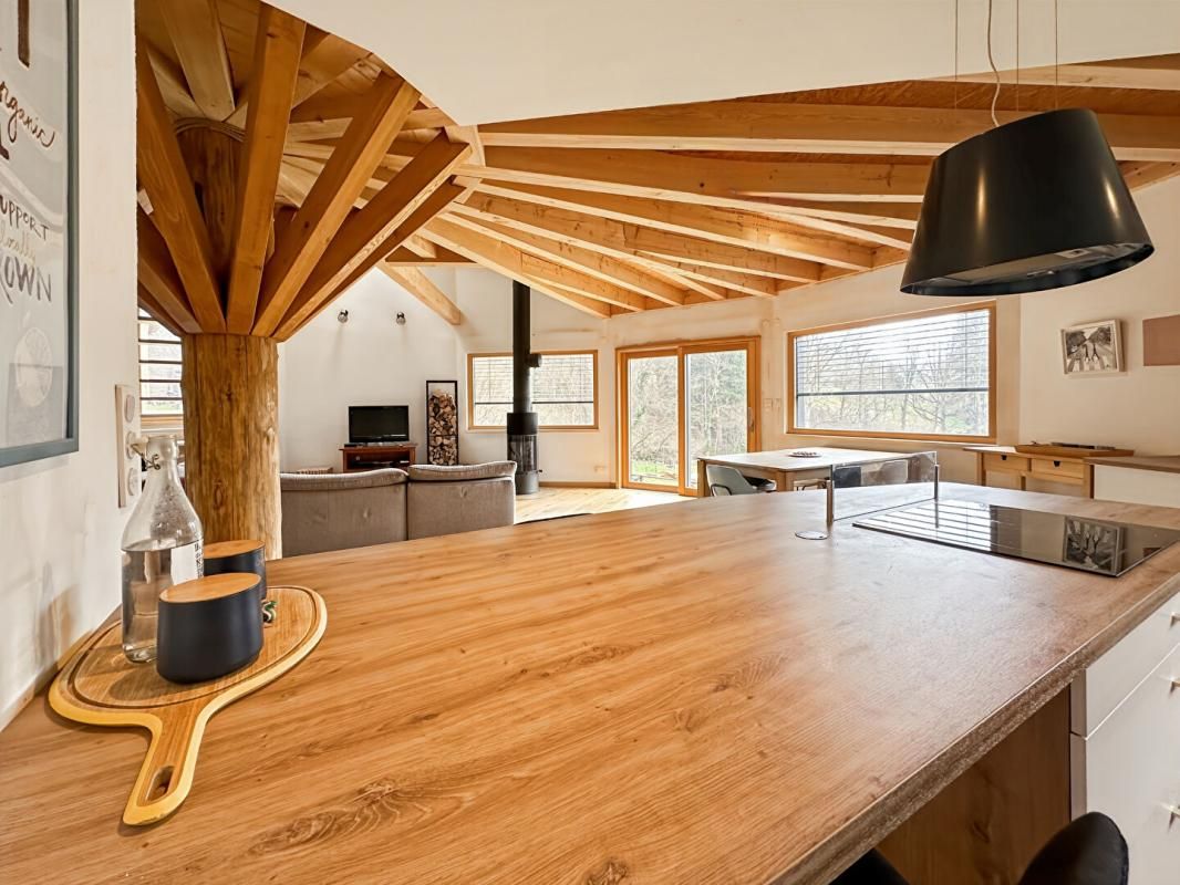 ODEREN Superbe demeure contemporaine, Oderen 68830, 6 pièces 120 m2, terrain 25 ares 4