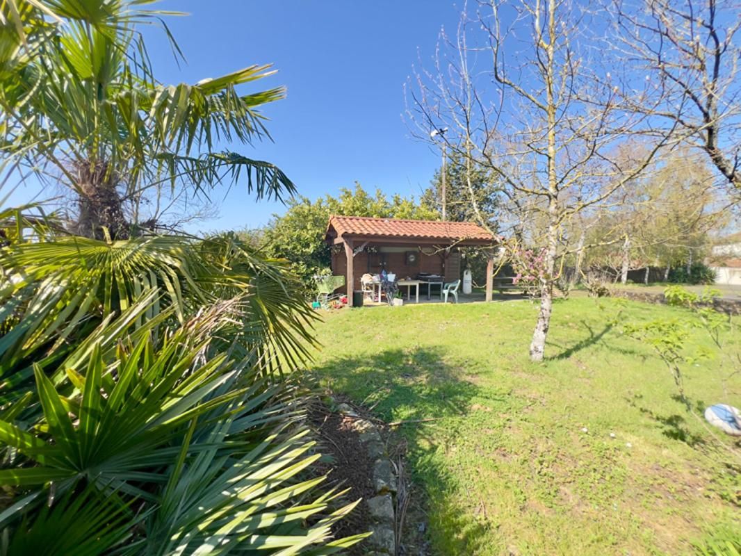 SèVREMOINE Maison Sevremoine 6 pièce(s) 141 m2 2