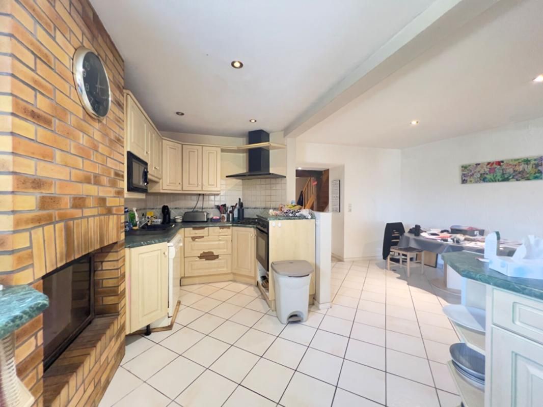 SèVREMOINE Maison Sevremoine 6 pièce(s) 141 m2 4