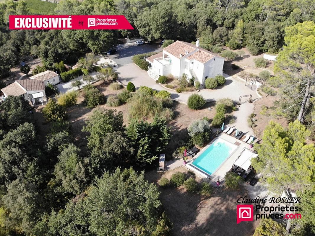 Propriété  Besse Sur Issole 340 m2 terrain 1,2 ha piscine