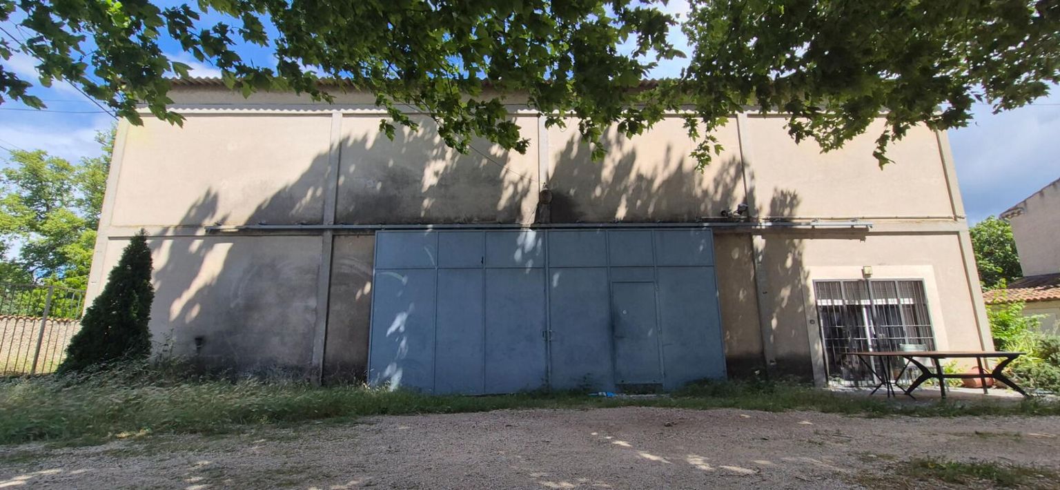 MONTFAVET Maison Montfavet 9 pièce(s) 280 m2 2