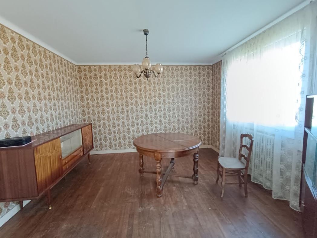 CHATEAUNEUF-DU-FAOU 29520 Châteauneuf du Faou maison de ville 3 chambres, sous sol complet et combles aménageables 2