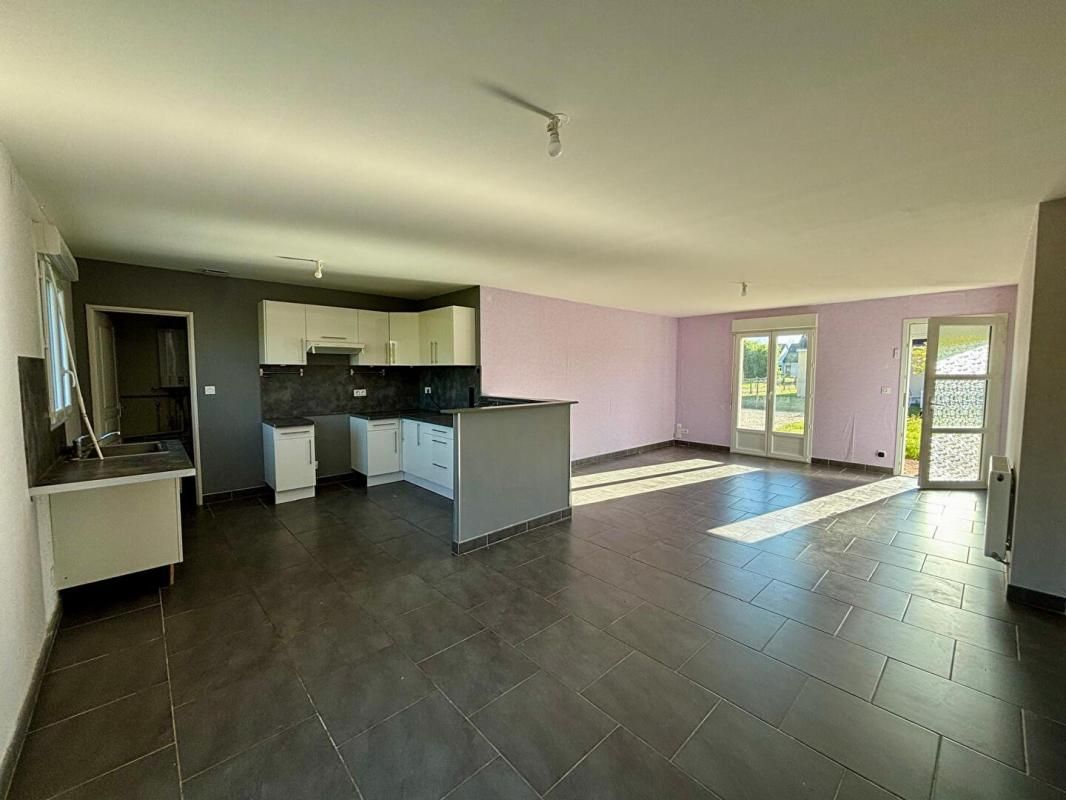 SICHAMPS Maison Sichamps 5 pièces 92.9 m2 - 3 chambres - 1493m² de jardin clos 3