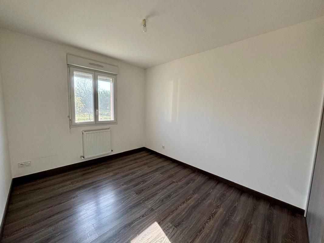 SICHAMPS Maison Sichamps 5 pièces 92.9 m2 - 3 chambres - 1493m² de jardin clos 4