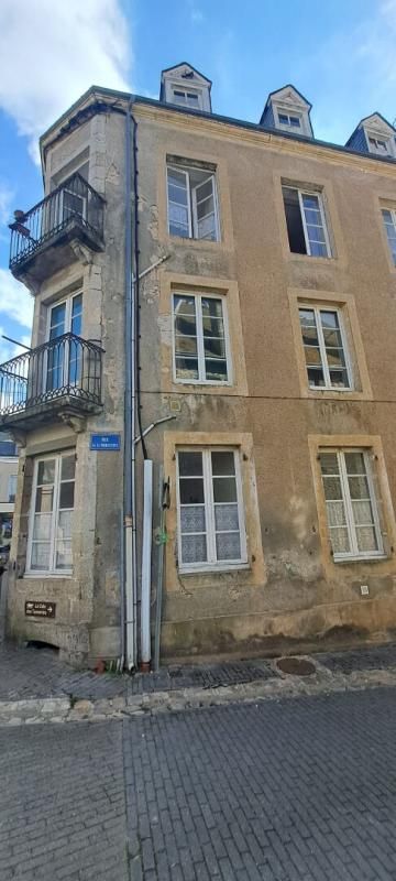 FRESNAY-SUR-SARTHE Maison Fresnay Sur Sarthe 10 pièce(s) 250 m2 2