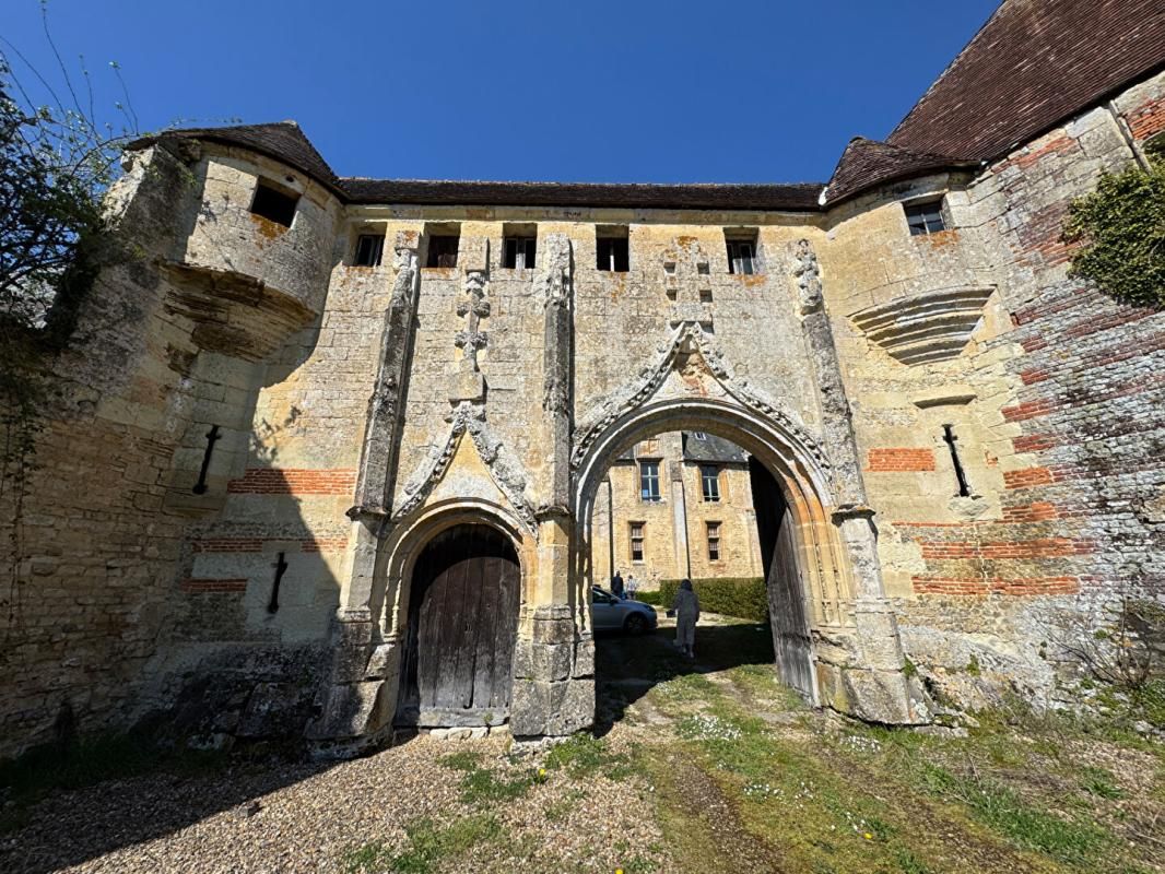 LA HOUBLONNIERE Château inscrit aux Monuments Historiques - Elegance et potentiel exceptionnel 2