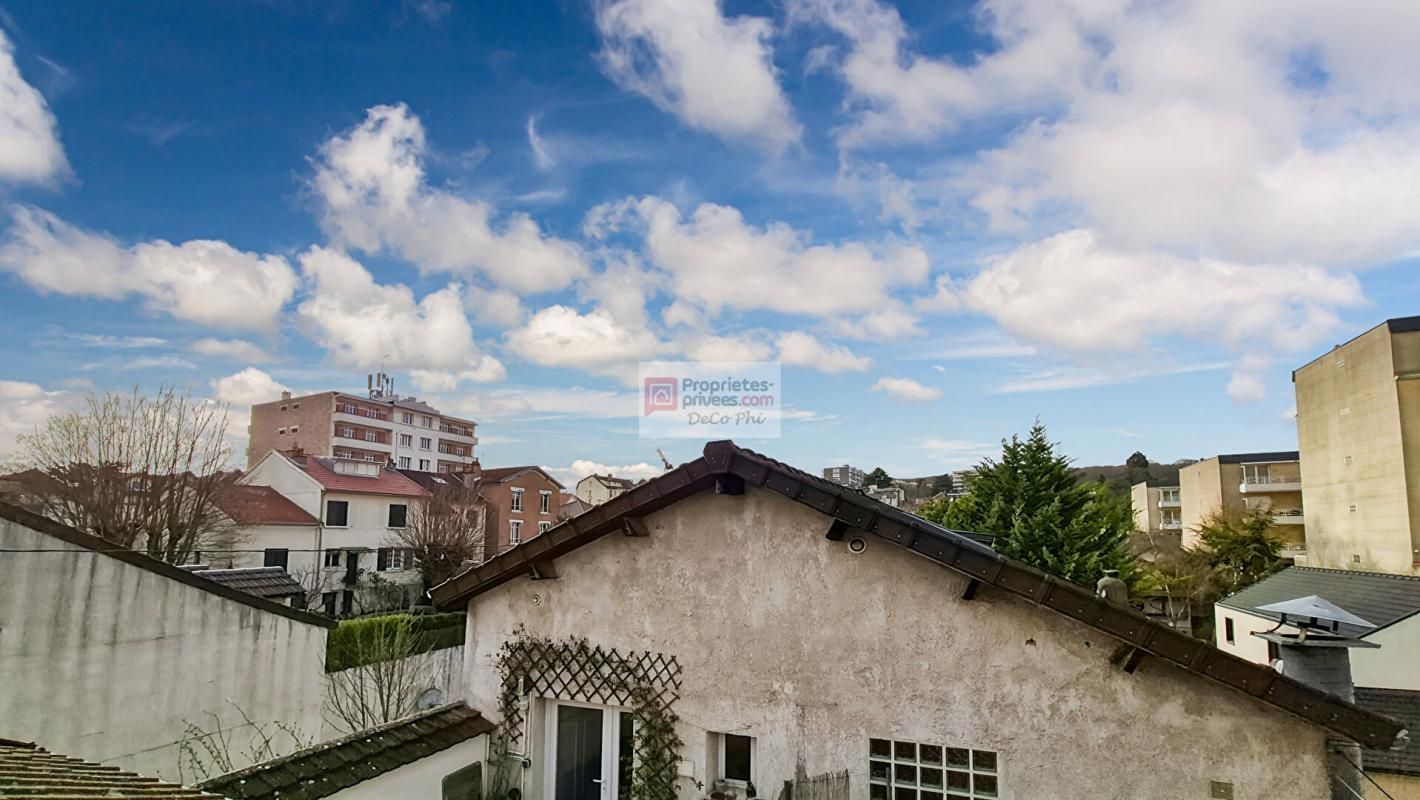 Duplex  4 pièces 75 m2  Chaville centre-ville