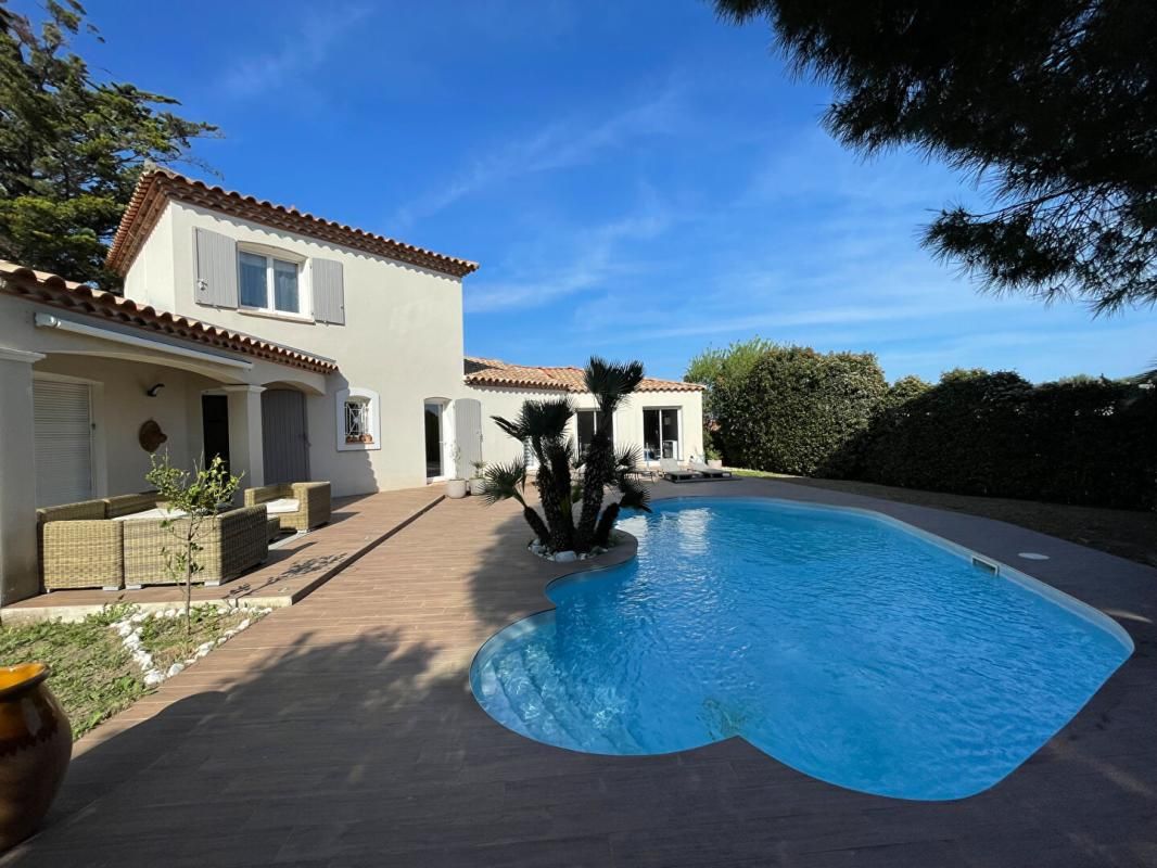 MEZE Maison Meze 7 pièce(s) 159.71 m2 4