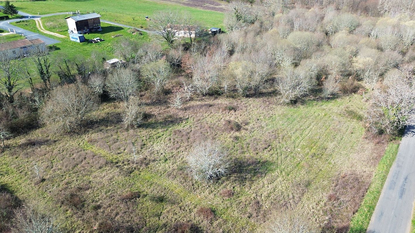 NABIRAT Terrain  à bâtir. Nabirat 2290 m2 1