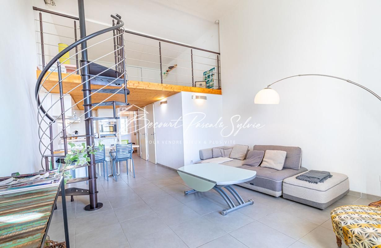 BEAUMES-DE-VENISE Appartement T3 + mezzanine avec terrasse et vue ? Beaumes-de-Venise 2