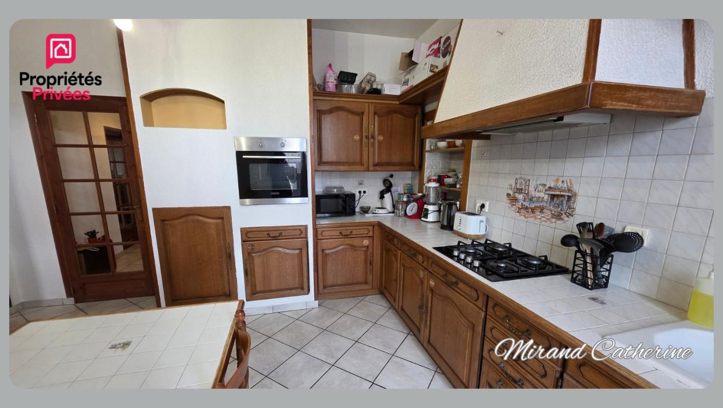 TROYES Maison Troyes 200 m2 - 10 pièces  / 6 chambres 4