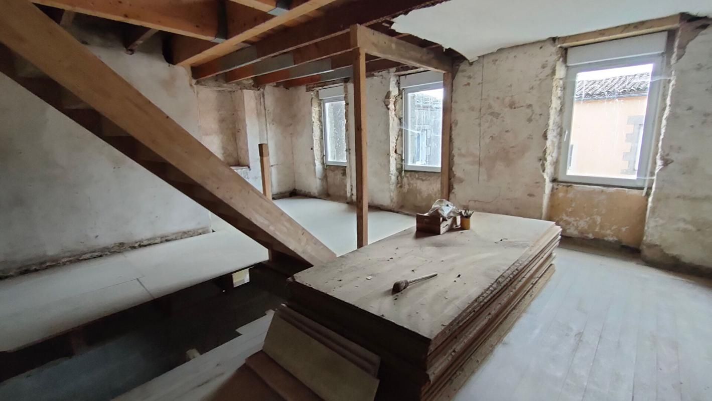 CHAMBRETAUD Maison Chambretaud 3 pièces 120 m2 3