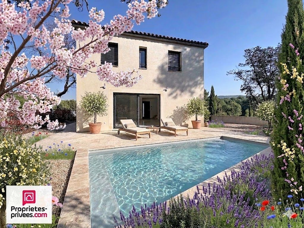 Villa T4 neuve avec garage sur 488 M² clos