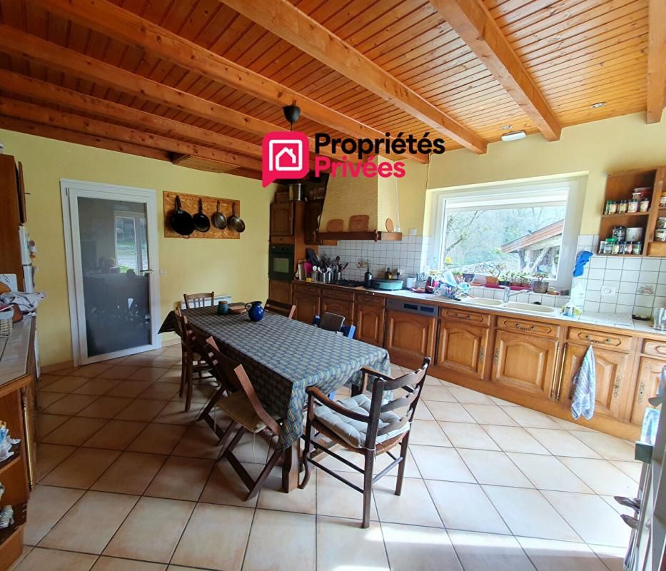 LANGON Maison en pierre 180 m²  - cadre naturel arboré - nombreuses dépendances 4