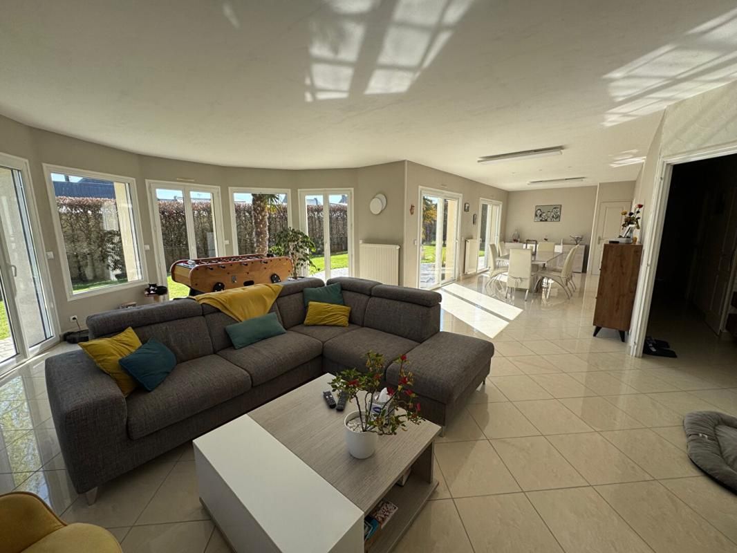 GODERVILLE Maison d' architecte à Goderville 7 pièce(s) 195 m2 2