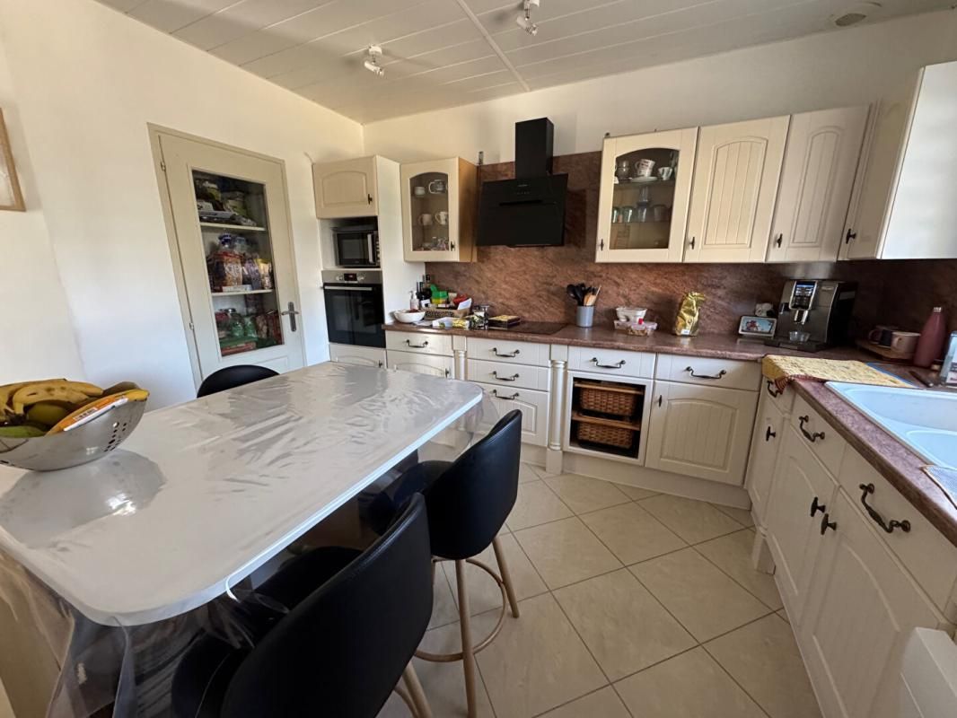 GODERVILLE Maison d' architecte à Goderville 7 pièce(s) 195 m2 4