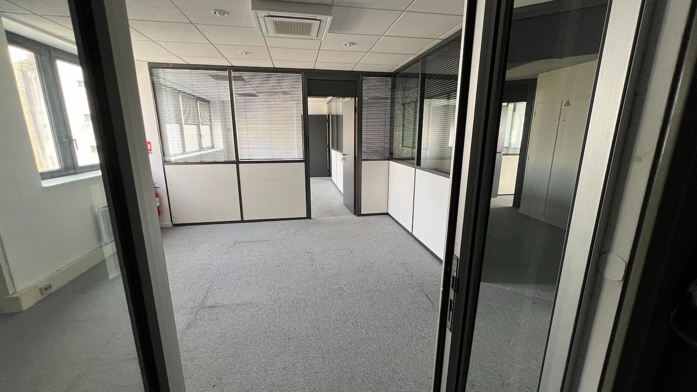 BOULOGNE-BILLANCOURT BOULOGNE BILLANCOURT - LOCATION BUREAUX 169 M² 4
