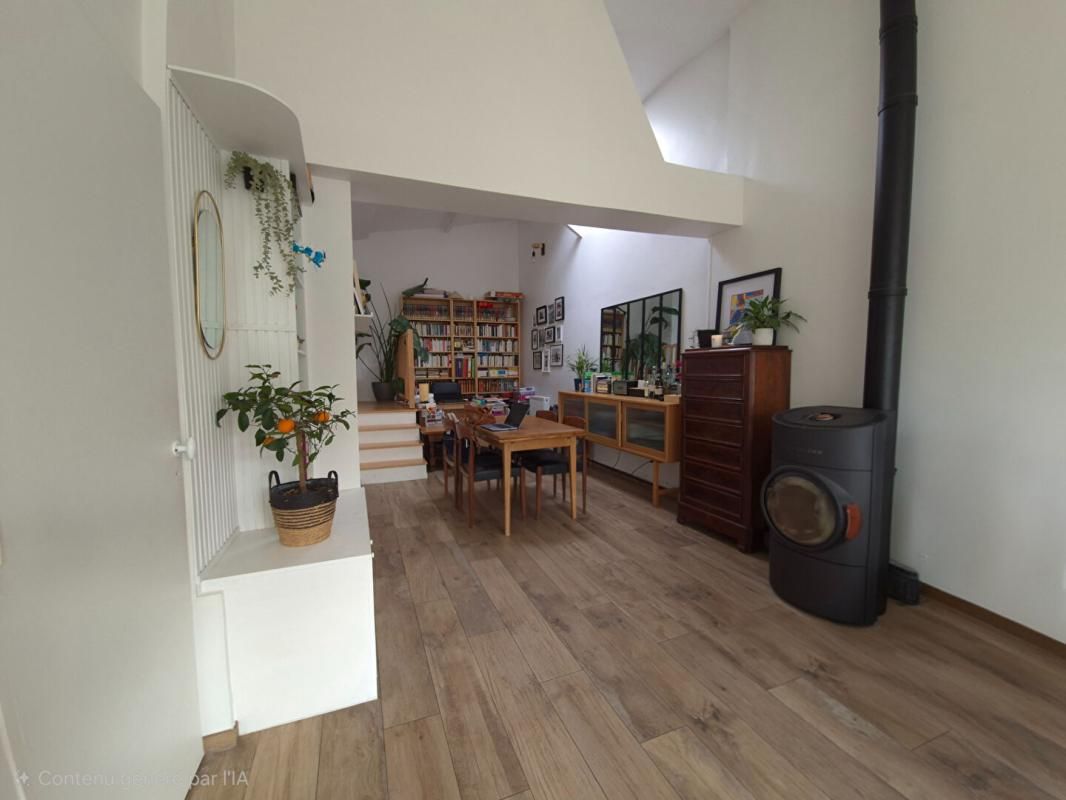 BRUNOY Maison à BRUNOY entièrement rénovée  121 m²  Sous-sol Garage 2