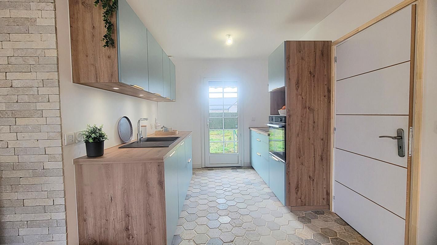 CHATEAUNEUF-SUR-SARTHE Maison Chateauneuf Sur Sarthe 3 pièce(s) 60 m2 2